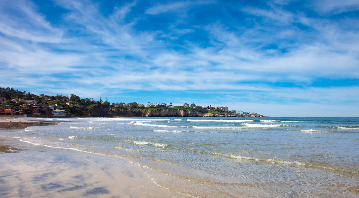 ADA-Beachfront-One-Bedroom-Suite-IMAGE-3-View-to-La-Jolla-Cove_JDZ7372-HDR_1200px.jpg